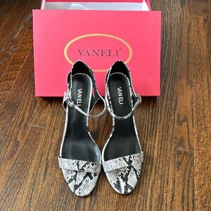 Vaneli snakeskin sandals size 10
